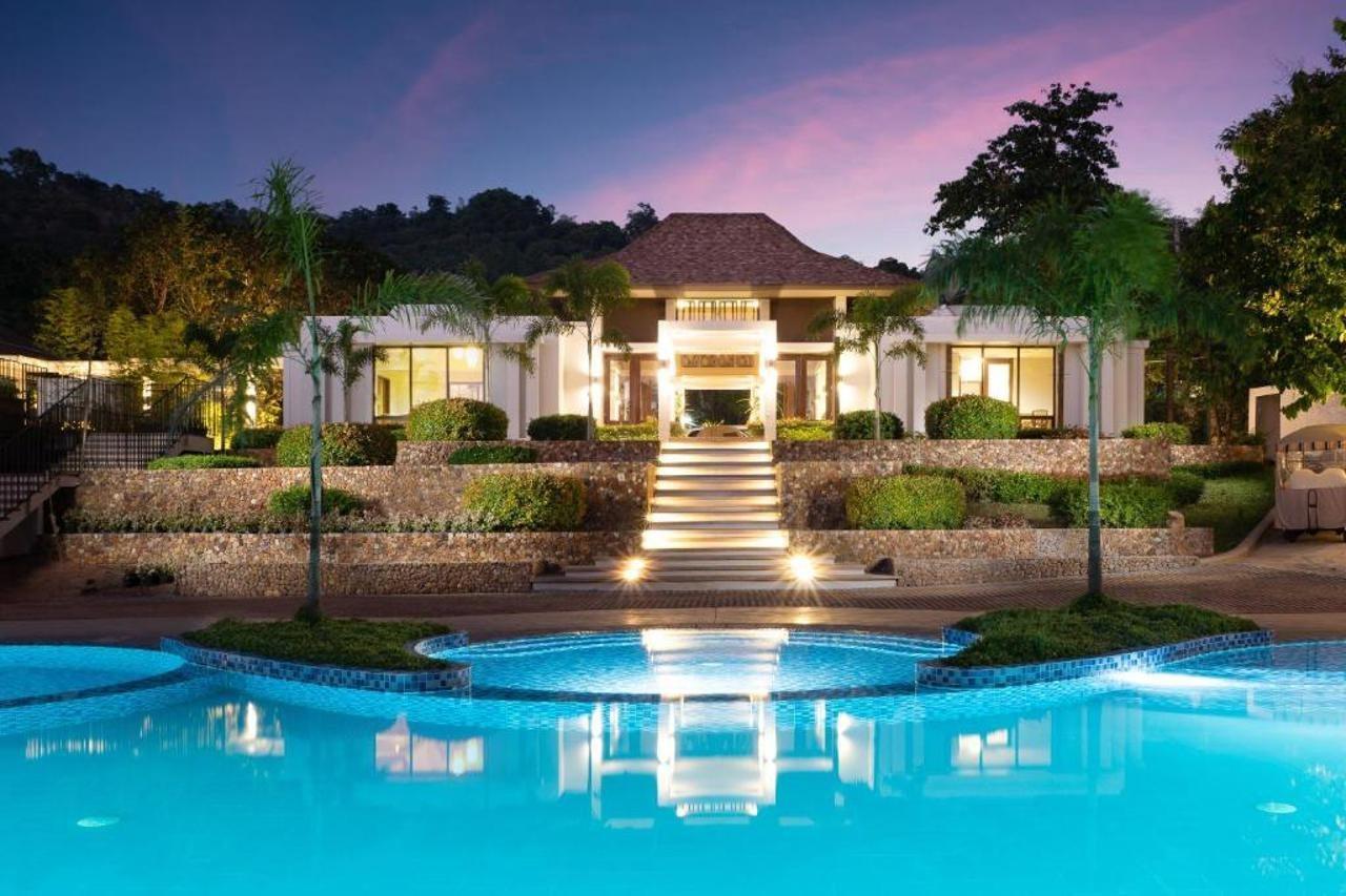 Bacau Bay 4* Coron